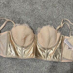 Victoria's Secret Lace & Metallic Gold Dream Angels Bra NWT